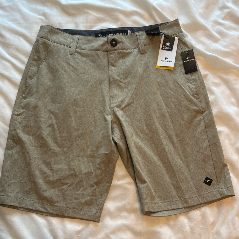Men’s Rip Curl Boardwalk Shorts, Mid Length, 29 Waist, New with Tags, Never Worn